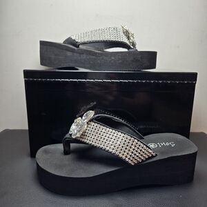 Soul West Women's Rhinstone Gem Platform Flip Flops 6
